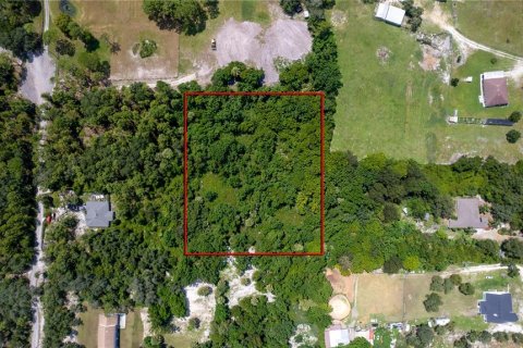 Terreno en venta en Deltona, Florida № 1919448 - foto 1