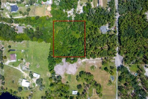 Terreno en venta en Deltona, Florida № 1919448 - foto 3