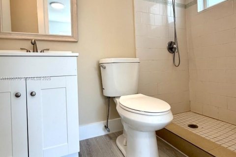 Casa en alquiler en Hallandale Beach, Florida, 2 dormitorios, 78.97 m2 № 1993941 - foto 10