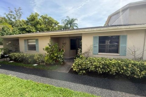 Casa en Largo, Florida 2 dormitorios, 86.4 m2 № 2361376
