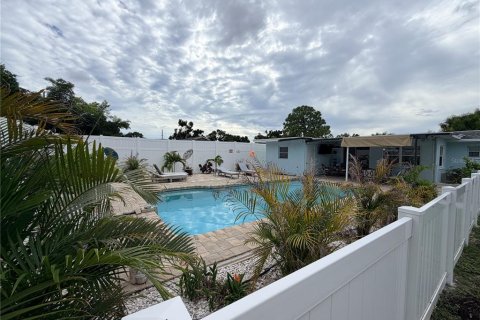 House in Bradenton, Florida 4 bedrooms, 148.09 sq.m. № 2395789 - photo 16