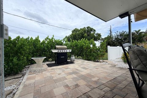 House in Bradenton, Florida 4 bedrooms, 148.09 sq.m. № 2395789 - photo 19
