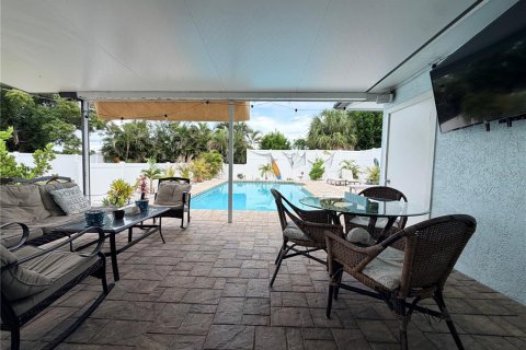 House in Bradenton, Florida 4 bedrooms, 148.09 sq.m. № 2395789 - photo 25