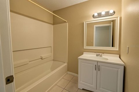 Copropriété à vendre à Lake Mary, Floride: 1 chambre, 60.2 m2 № 1636220 - photo 9
