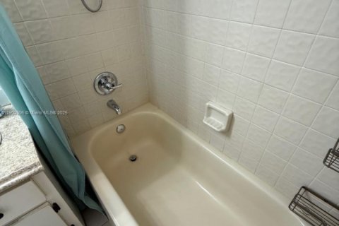 Купить кондоминиум в Корал-Спрингс, Флорида 2 спальни, 71.35м2, № 1951457 - фото 10