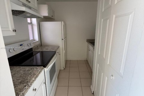 Купить кондоминиум в Корал-Спрингс, Флорида 2 спальни, 71.35м2, № 1951457 - фото 5