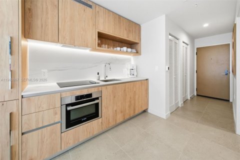 Condominio en venta en Miami, Florida, 32.52 m2 № 2090783 - foto 12