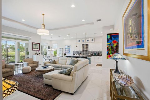 House in Port St. Lucie, Florida 4 bedrooms, 328.04 sq.m. № 2387903 - photo 17