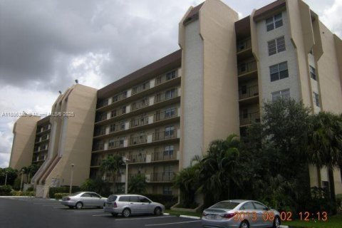 Condominio en alquiler en Davie, Florida, 2 dormitorios, 99.41 m2 № 1933275 - foto 6