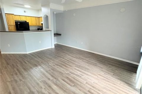 Condo in Orlando, Florida, 1 bedroom  № 2275641 - photo 10