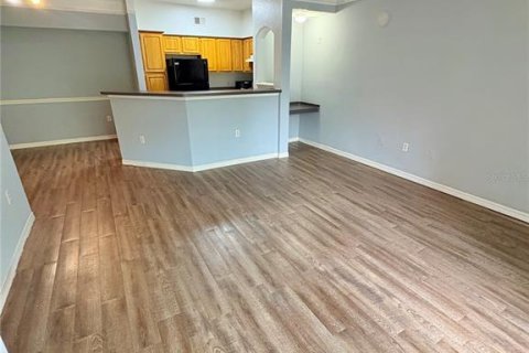 Condo in Orlando, Florida, 1 bedroom  № 2275641 - photo 17