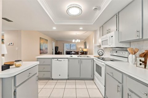 Copropriété à vendre à Lake Suzy, Floride: 2 chambres, 98.85 m2 № 2381064 - photo 6