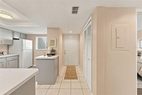 Copropriété à vendre à Lake Suzy, Floride: 2 chambres, 98.85 m2 № 2381064 - photo 4