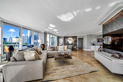 Condo in Aventura, Florida, 2 bedrooms  № 2007600 - photo 26