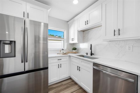 Casa en venta en Saint Petersburg, Florida, 3 dormitorios, 95.88 m2 № 1826781 - foto 14