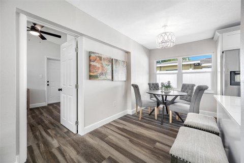 Casa en venta en Saint Petersburg, Florida, 3 dormitorios, 95.88 m2 № 1826781 - foto 8