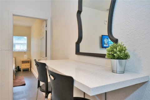 Appartement à louer à Miami, Floride: 1 chambre, 50.17 m2 № 1997780 - photo 3