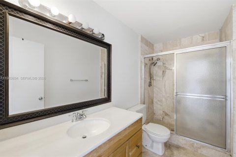 Купить кондоминиум в Холливуд, Флорида 2 спальни, 78.04м2, № 2045628 - фото 24