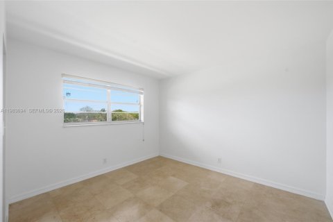 Купить кондоминиум в Холливуд, Флорида 2 спальни, 78.04м2, № 2045628 - фото 20