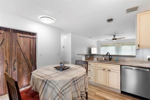 House in Bunnell, Florida 1 bedroom, 100.33 sq.m. № 1900451 - photo 15