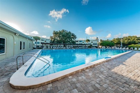 Condo in Clearwater, Florida, 2 bedrooms  № 1732672 - photo 16
