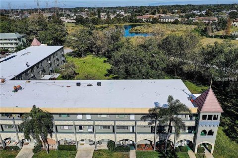 Condo in Clearwater, Florida, 2 bedrooms  № 1732672 - photo 11