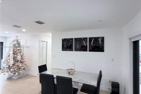 Villa ou maison à vendre à Homestead, Floride: 4 chambres, 123.93 m2 № 1998931 - photo 24