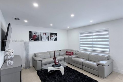 Villa ou maison à vendre à Homestead, Floride: 4 chambres, 123.93 m2 № 1998931 - photo 25