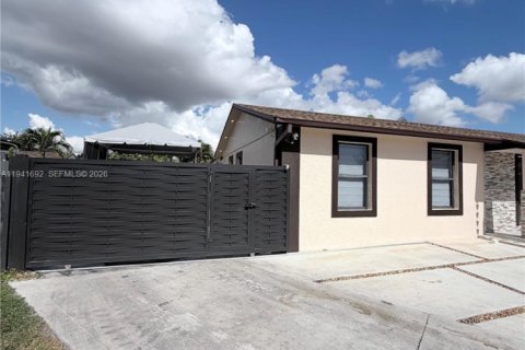 Villa ou maison à vendre à Homestead, Floride: 4 chambres, 123.93 m2 № 1998931 - photo 6