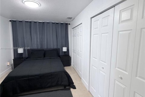 Villa ou maison à vendre à Homestead, Floride: 4 chambres, 123.93 m2 № 1998931 - photo 21