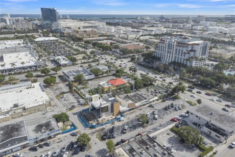 Immobilier commercial à vendre à Fort Lauderdale, Floride № 2010060 - photo 17
