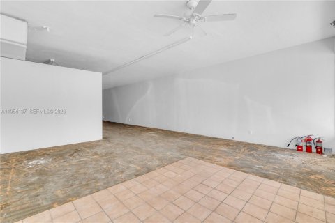Immobilier commercial à vendre à Fort Lauderdale, Floride № 2010060 - photo 5