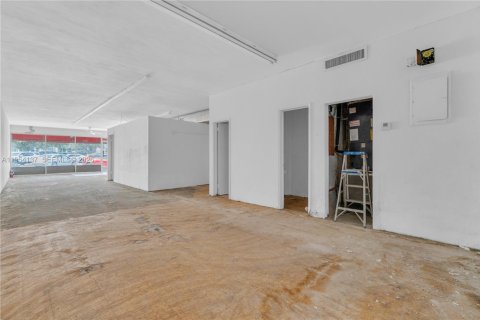 Immobilier commercial à vendre à Fort Lauderdale, Floride № 2010060 - photo 6