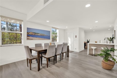 Touwnhouse à louer à Weston, Floride: 4 chambres, 160.54 m2 № 2032381 - photo 12