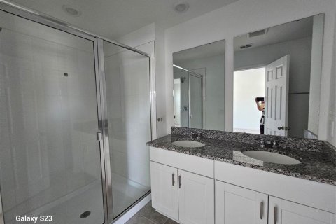 Touwnhouse à vendre à Orlando, Floride: 3 chambres, 125.98 m2 № 1917086 - photo 15