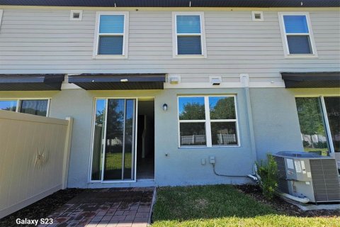 Touwnhouse à vendre à Orlando, Floride: 3 chambres, 125.98 m2 № 1917086 - photo 2
