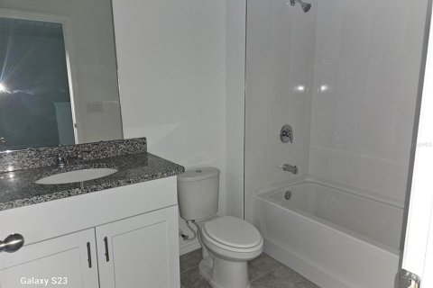 Touwnhouse à vendre à Orlando, Floride: 3 chambres, 125.98 m2 № 1917086 - photo 11
