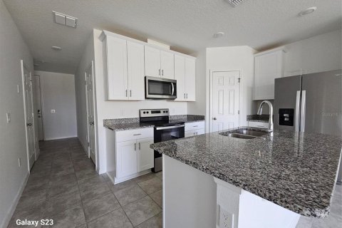 Touwnhouse à vendre à Orlando, Floride: 3 chambres, 125.98 m2 № 1917086 - photo 5