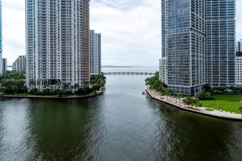 Condo in Miami, Florida, 2 bedrooms № 1933837 - photo 5