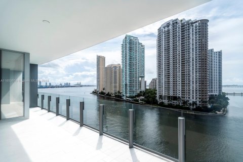 Condo in Miami, Florida, 2 bedrooms № 1933837 - photo 1