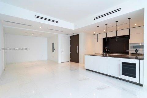 Condo in Miami, Florida, 2 bedrooms № 1933837 - photo 10