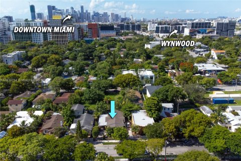 House in Miami, Florida 2 bedrooms, 140.28 sq.m. № 1935324 - photo 6