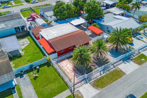 Купить виллу или дом в Майами, Флорида 3 спальни, 115.2м2, № 1952136 - фото 4