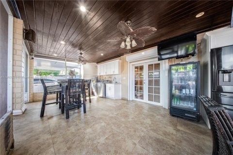 Villa ou maison à vendre à Miami, Floride: 3 chambres, 115.2 m2 № 1952136 - photo 26