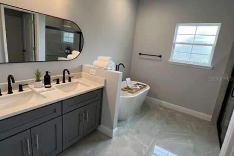 Casa en venta en Kissimmee, Florida, 4 dormitorios, 154.96 m2 № 2213916 - foto 6