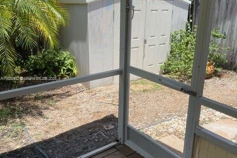 House in Oakland Park, Florida 3 bedrooms, 109.44 sq.m. № 1790540 - photo 27