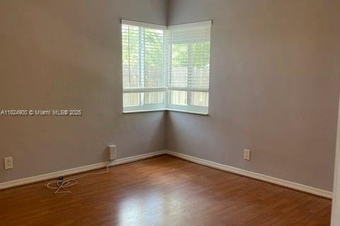House in Oakland Park, Florida 3 bedrooms, 109.44 sq.m. № 1790540 - photo 14