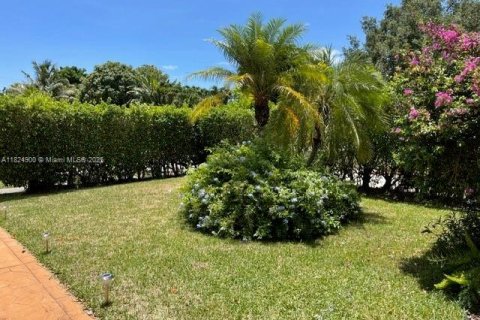 House in Oakland Park, Florida 3 bedrooms, 109.44 sq.m. № 1790540 - photo 23