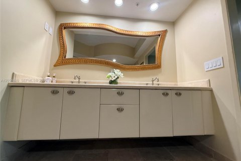 Condo in Fort Lauderdale, Florida, 1 bedroom  № 2069500 - photo 18