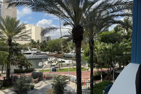 Condo in Fort Lauderdale, Florida, 1 bedroom  № 2069500 - photo 2